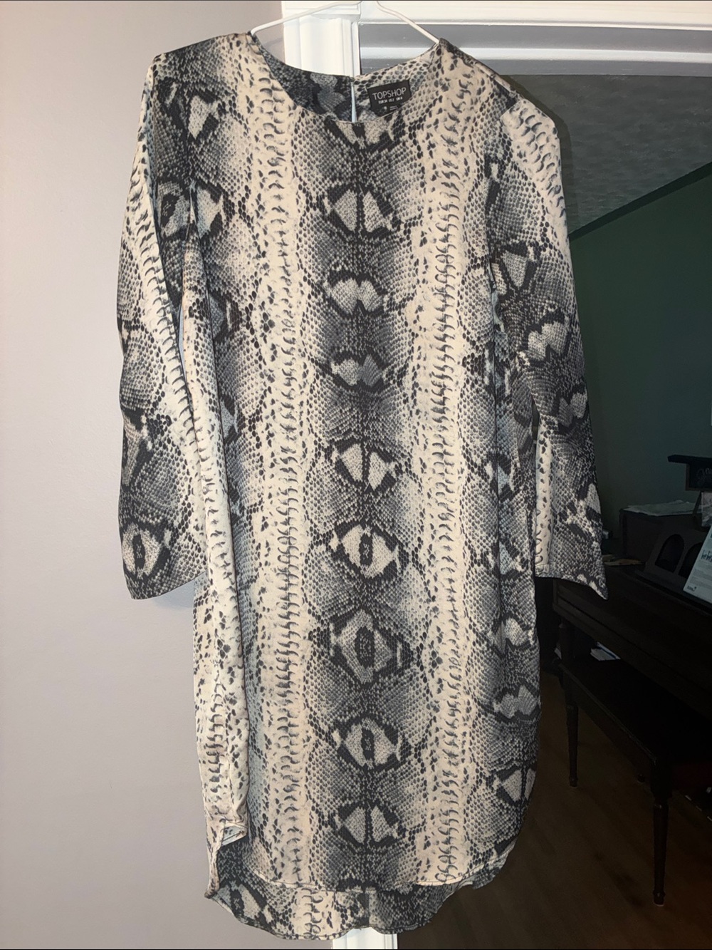 Topshop Black and Cream Snakeskin Shift Dress